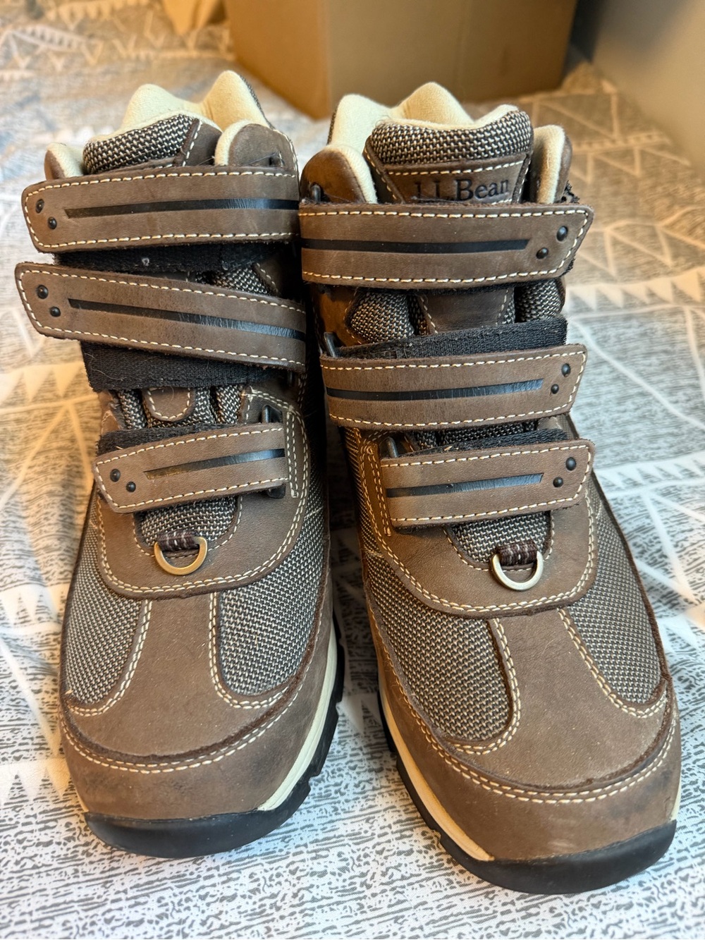L.L. Bean Women’s 8 medium, brown hiking boots